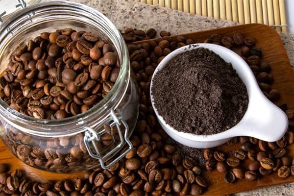 کاربرد پودر قهوه