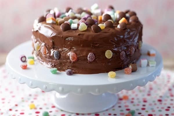 عکس کیک شکلاتی تولد دخترانه