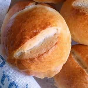 طرز تهیه نان بروتچن آلمانی