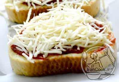 texas-toast-garlic-bread-pizza-011