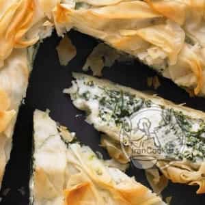 پای اسفناج و پنیر با خمیر یوفکا