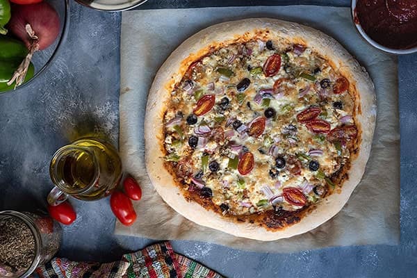 پیتزا یونانی خانگی