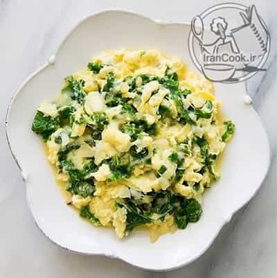 scrambled eggs kale