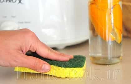 آموزش ساخت تمیز کننده سطوح معطر
